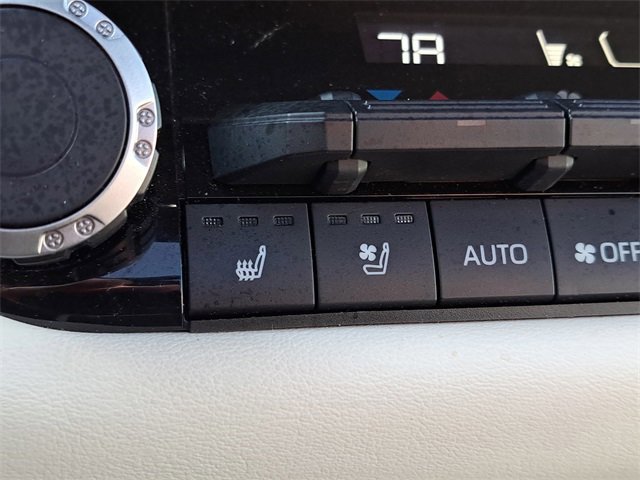 Used 2023 Toyota Sequoia Capstone image 21