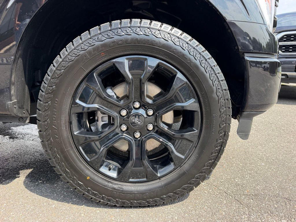 Certified 2022 Ford F150 XL w/ STX Black Appearance Package AWD/4WD image 10