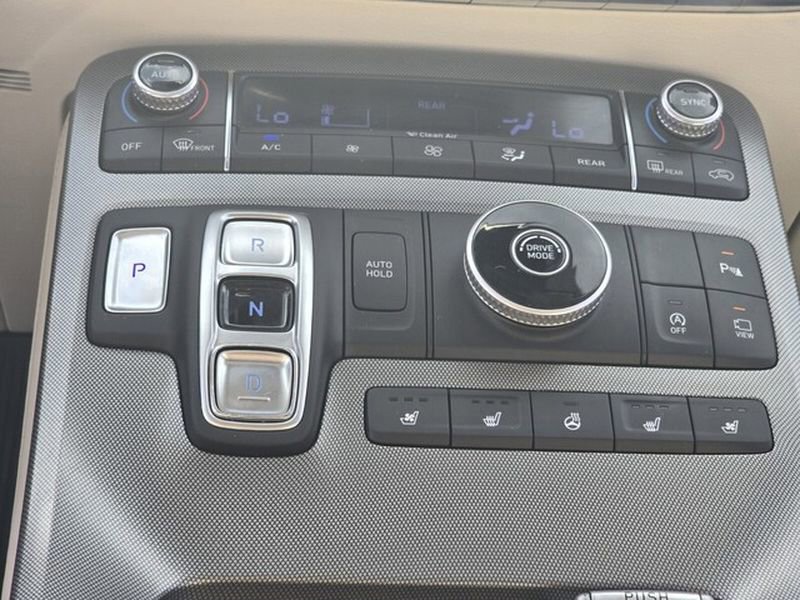 Used 2020 Hyundai Palisade Limited FWD image 12