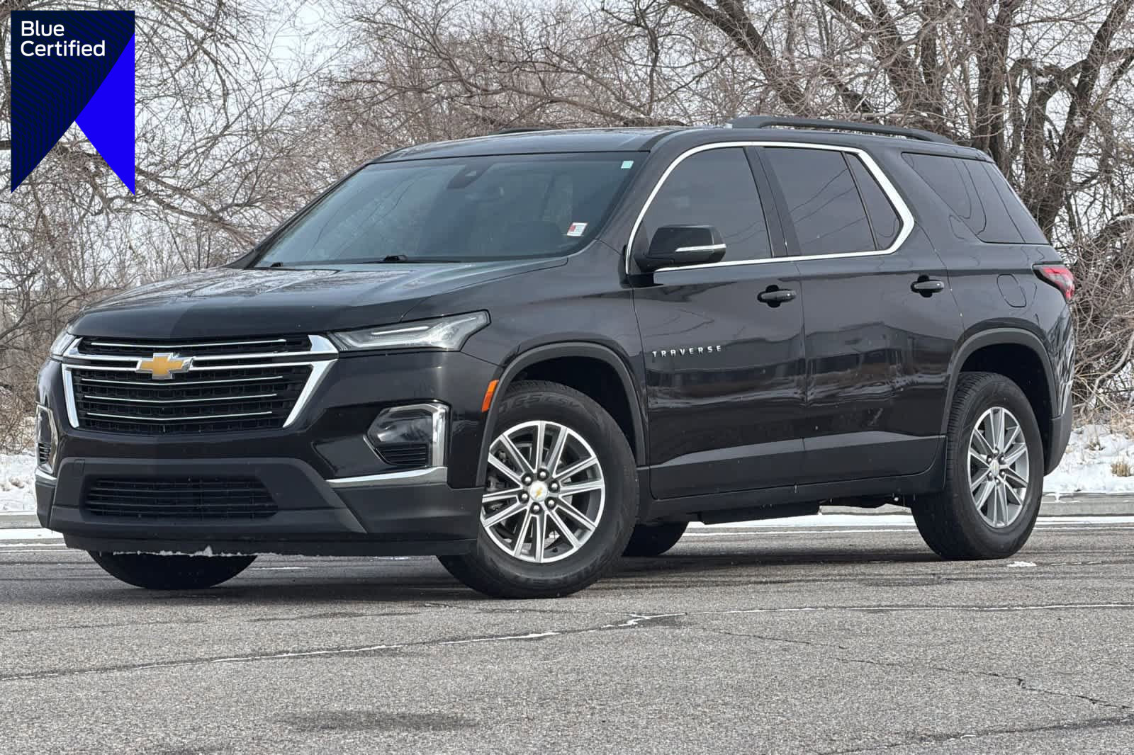 Used 2022 Chevrolet Traverse LT image 1