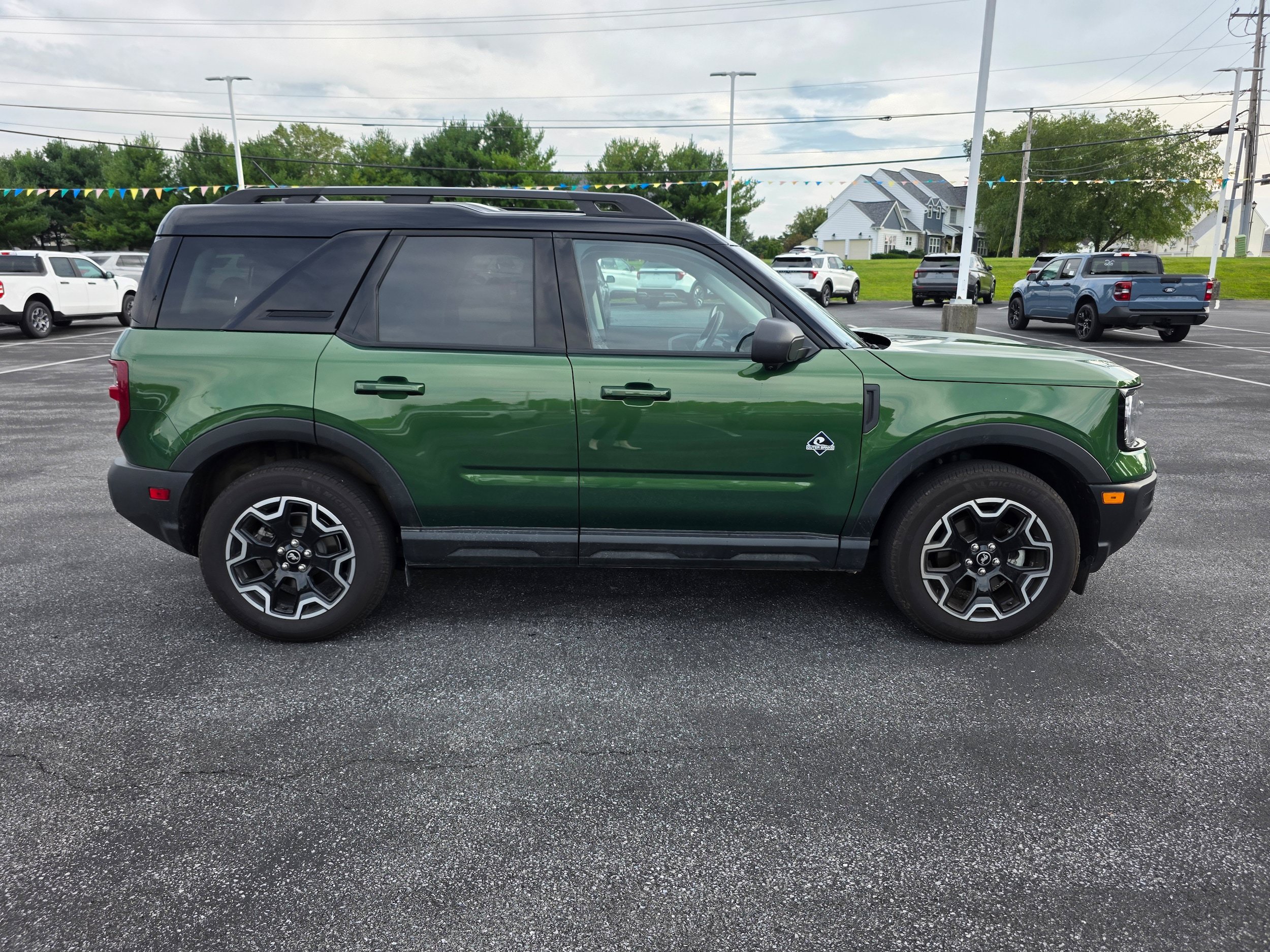 Certified 2025 Ford Bronco Sport Outer Banks w/ Outer Banks Tech Package+ AWD/4WD image 5