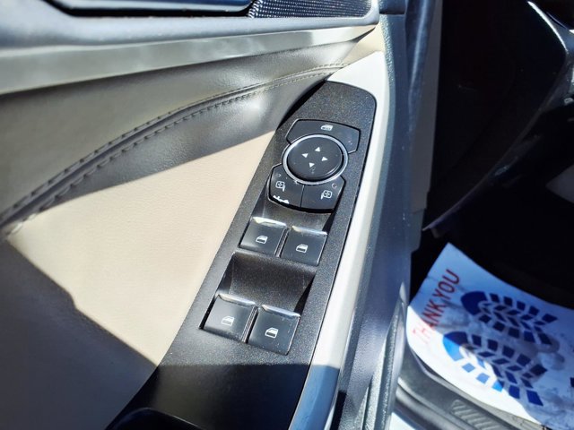 Certified 2022 Ford Explorer XLT w/ Equipment Group 202A image 22