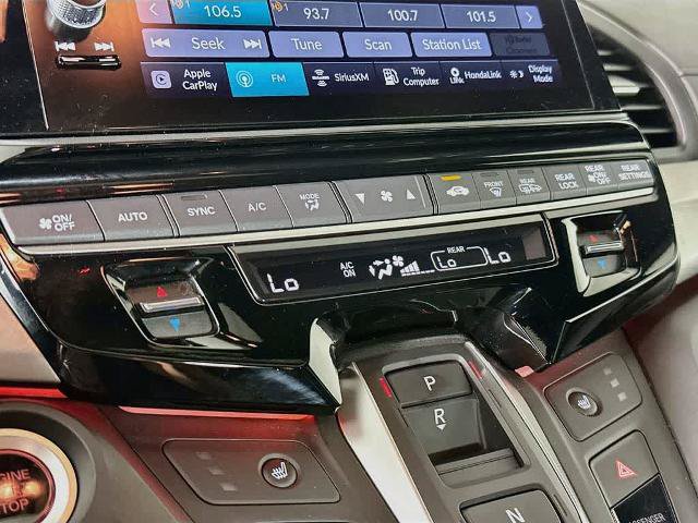 Used 2025 Honda Odyssey Sport-L image 17