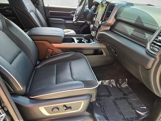 Used 2025 RAM 1500 Laramie AWD/4WD image 19