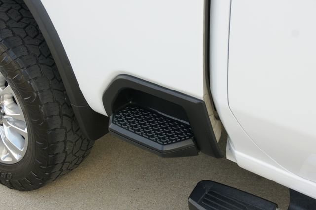 Used 2020 Chevrolet Silverado 2500 High Country w/ Safety Package II image 11