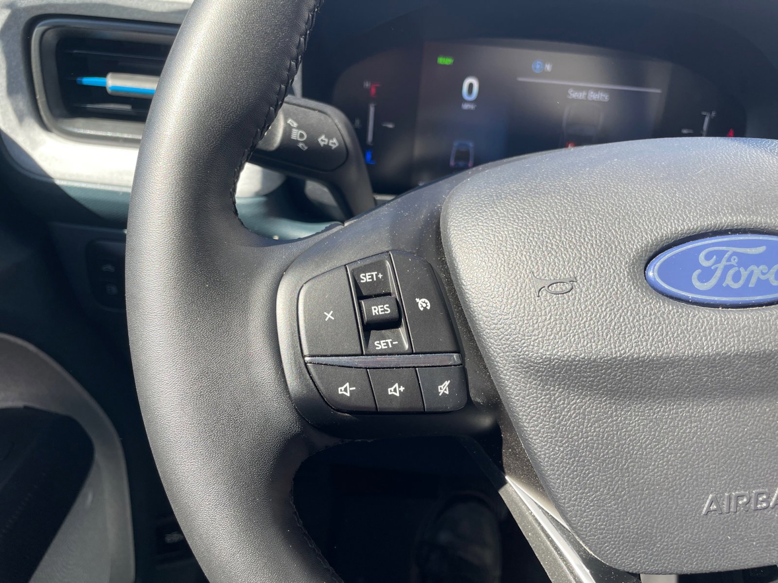 Certified 2025 Ford Maverick XLT w/ XLT Luxury Package image 17