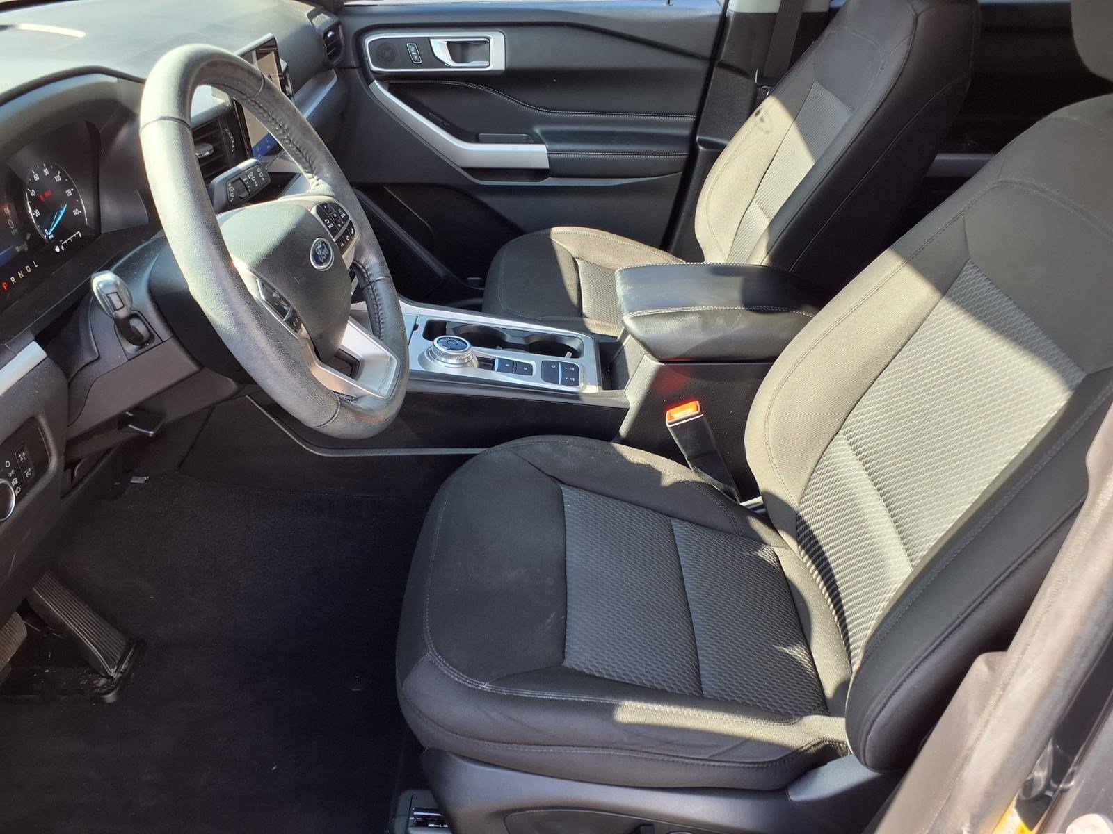 Certified 2023 Ford Explorer XLT RWD image 14