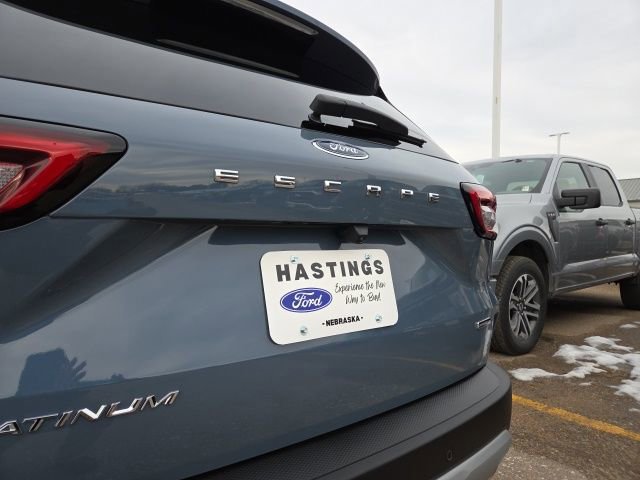 Certified 2025 Ford Escape Platinum image 9