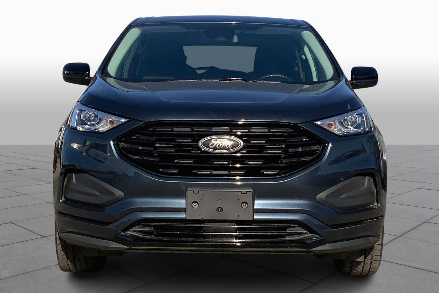 Certified 2024 Ford Edge SE w/ Black Appearance Package AWD/4WD image 6