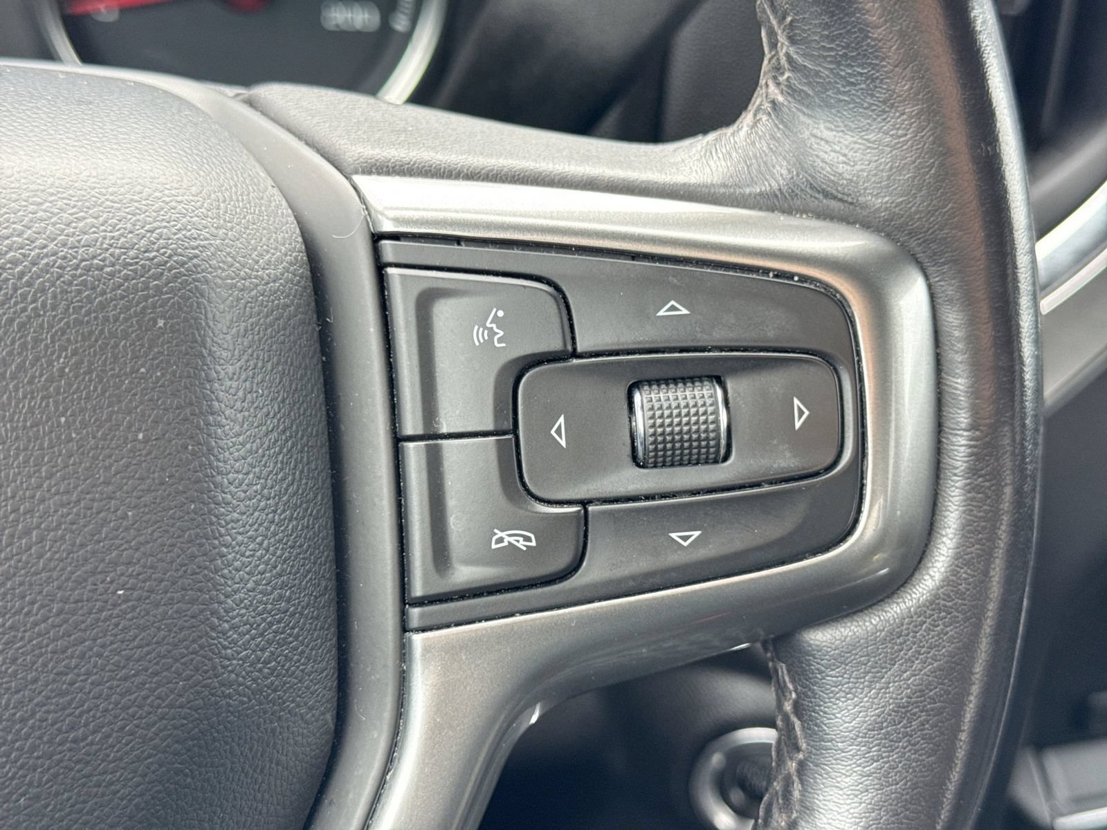 Used 2022 Chevrolet Silverado 1500 LT Trail Boss w/ Bed Protection Package AWD/4WD image 30