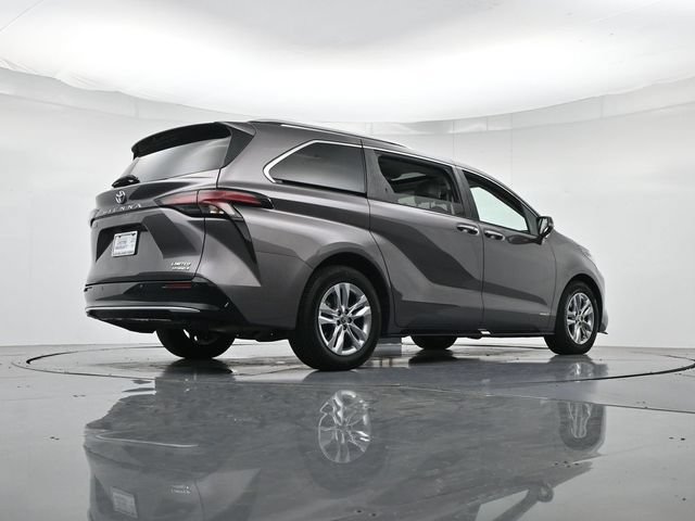 Used 2021 Toyota Sienna Limited FWD image 36