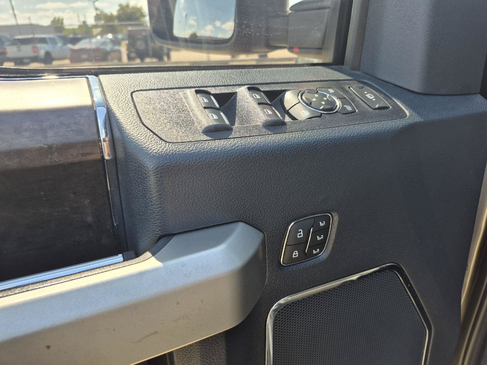 Certified 2022 Ford F250 Lariat w/ Tremor Off-Road Package AWD/4WD image 3