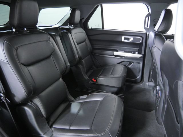 Certified 2022 Ford Explorer XLT w/ Equipment Group 202A AWD/4WD image 16