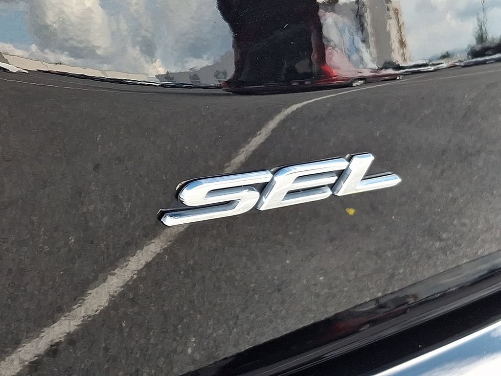 Certified 2021 Ford Edge SEL w/ Convenience Package AWD/4WD image 32