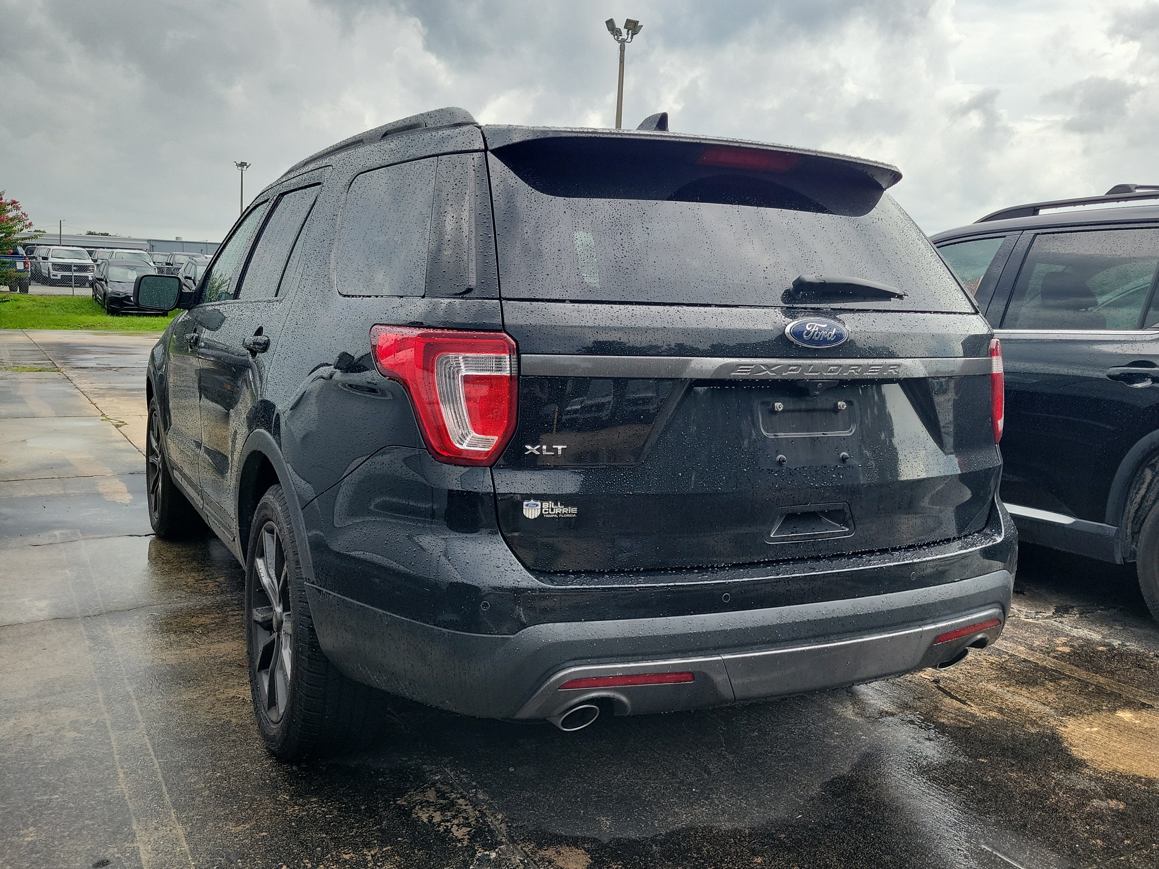 Certified 2017 Ford Explorer XLT w/ Equipment Group 202A FWD image 3