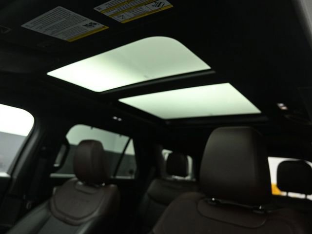 Certified 2023 Ford Explorer Platinum w/ Technology Package image 35