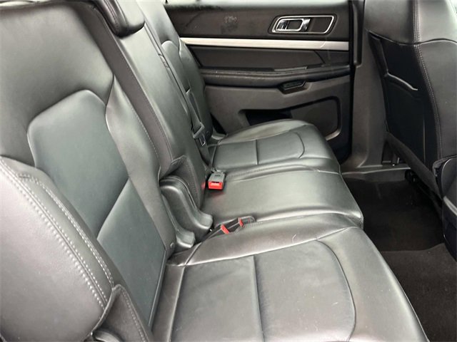 Certified 2018 Ford Explorer XLT w/ Equipment Group 202A image 23