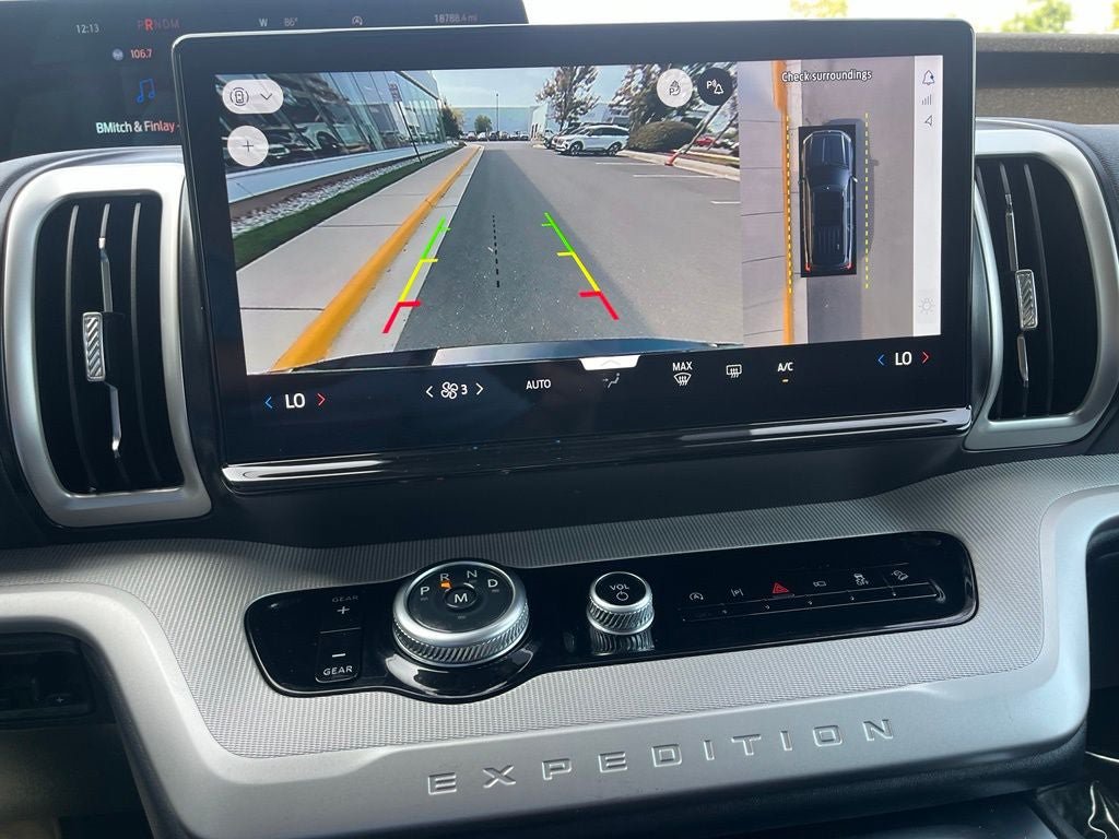 Certified 2025 Ford Expedition Active AWD/4WD image 32