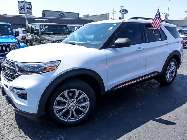 Certified 2020 Ford Explorer XLT w/ Equipment Group 202A AWD/4WD image 5