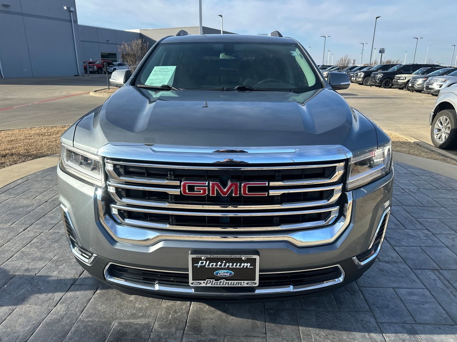 Used 2020 GMC Acadia SLE w/ Driver Convenience Package image 8