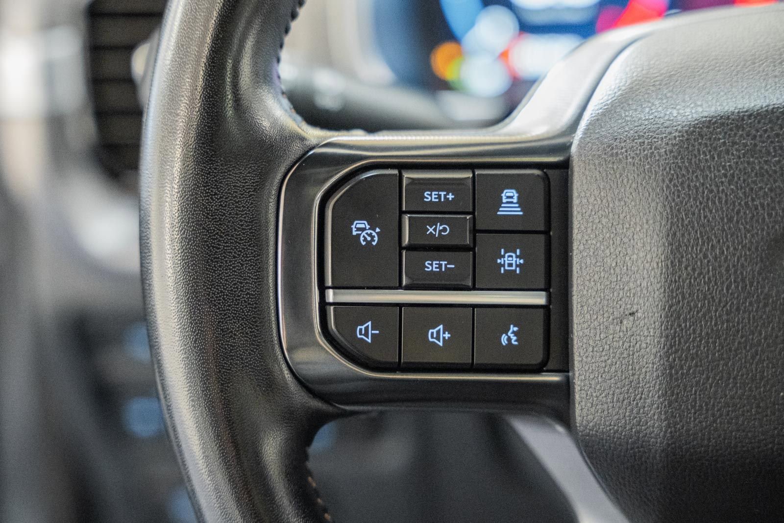 Certified 2022 Ford F150 Platinum w/ FX4 Off-Road Package image 37