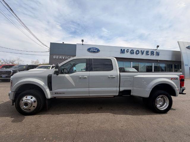 Certified 2025 Ford F450 Platinum w/ FX4 Off-Road Package AWD/4WD image 4