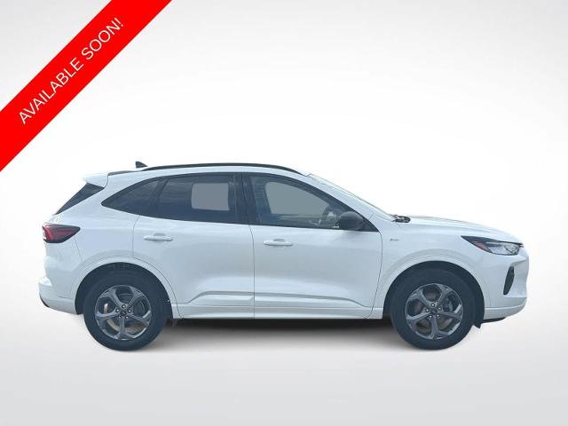 Certified 2024 Ford Escape ST-Line w/ Tech Pack #1 AWD/4WD image 9