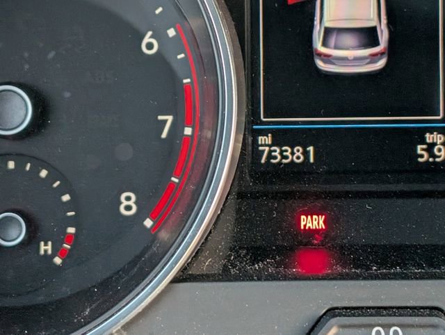 Used 2019 Volkswagen Tiguan SE w/ Panoramic Sunroof Package image 21