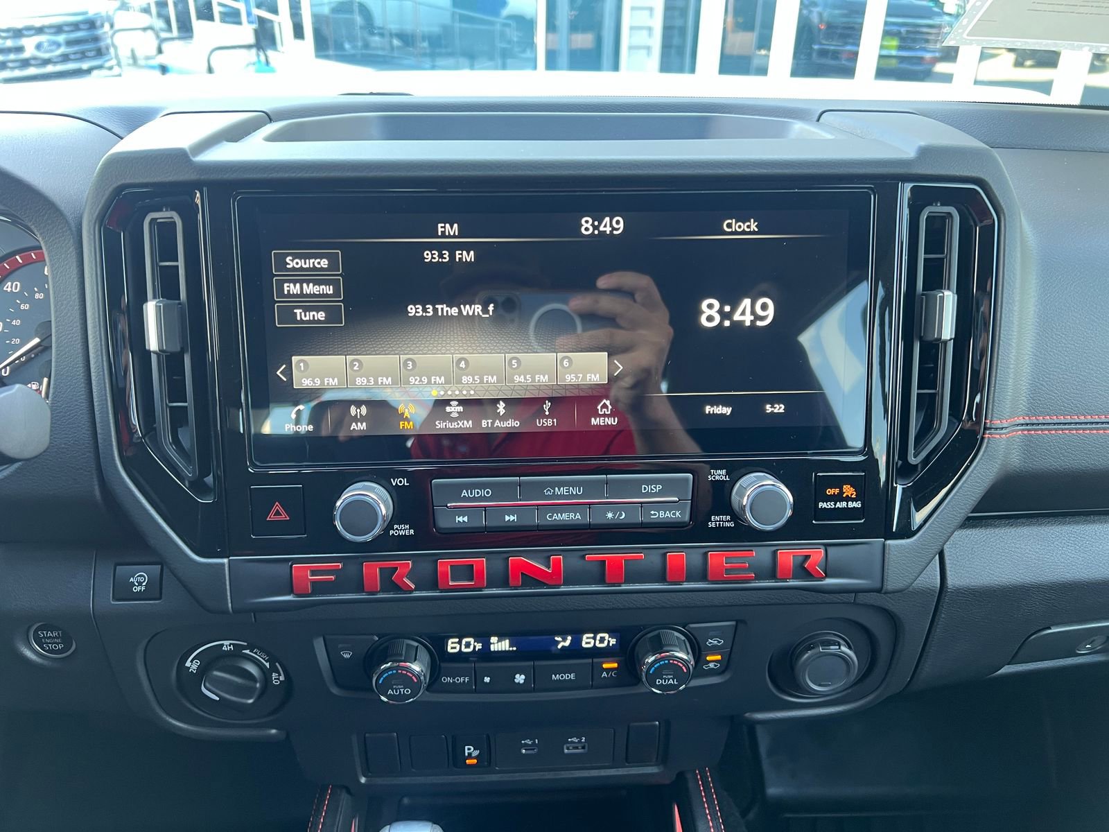 Used 2025 Nissan Frontier PRO-4X AWD/4WD image 26