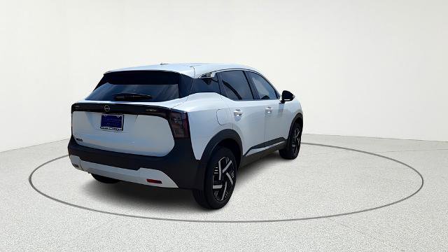 Used 2025 Nissan Kicks SV image 8