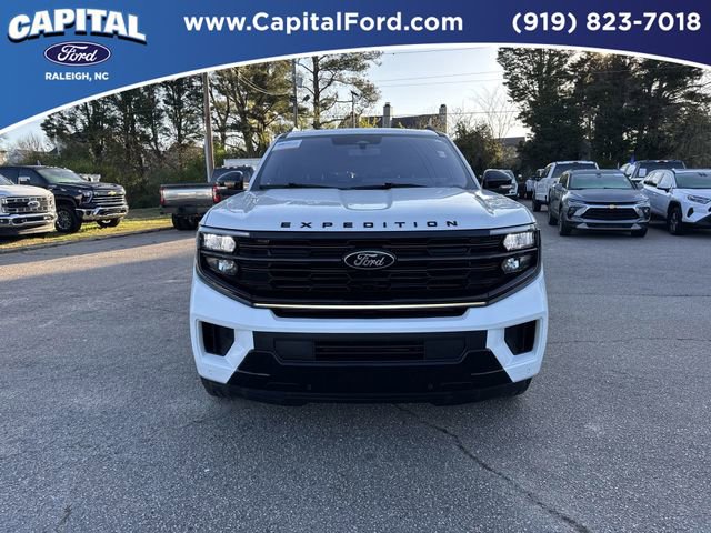Certified 2025 Ford Expedition Platinum w/ Stealth Performance Package AWD/4WD image 3