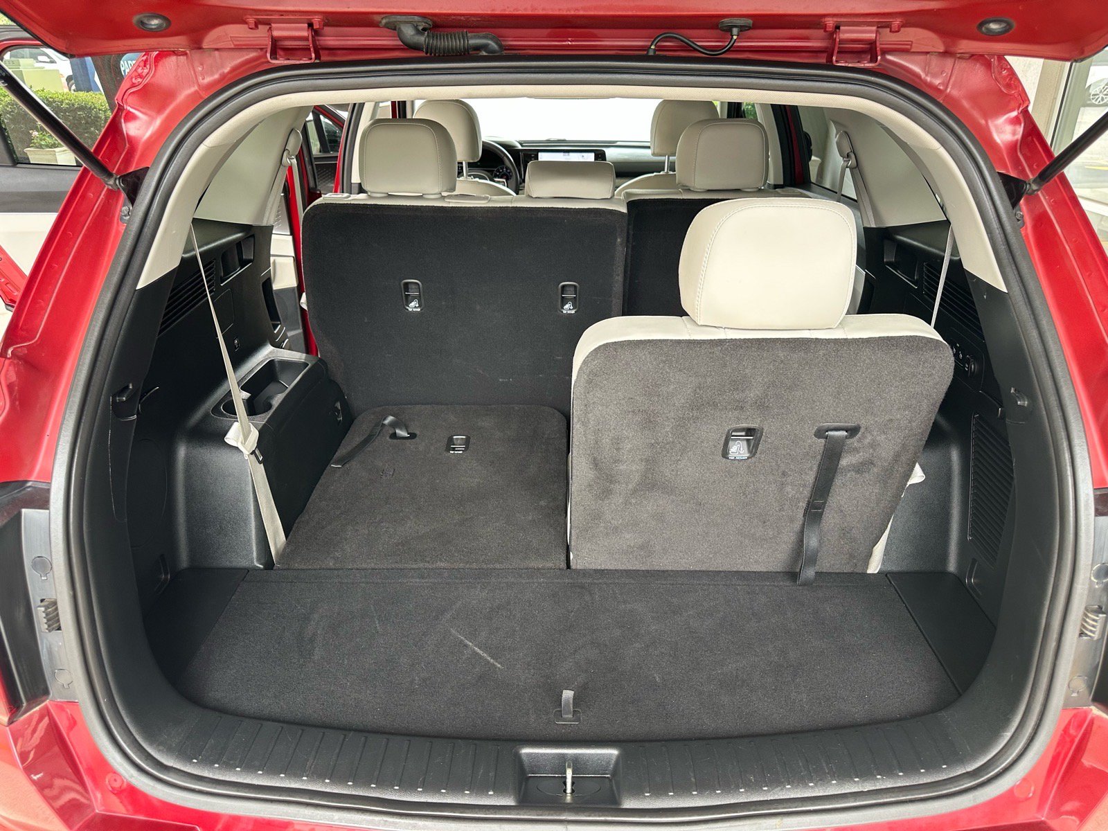 Used 2022 Kia Sorento S w/ Panoramic Sunroof Package FWD image 25