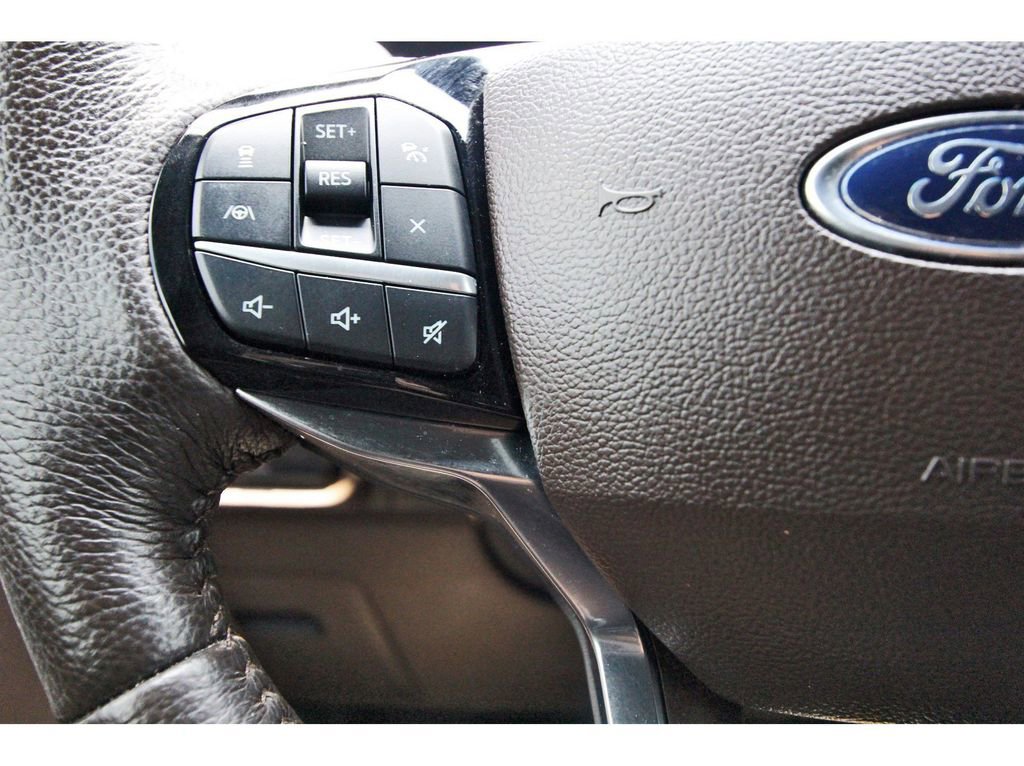 Certified 2023 Ford Explorer King Ranch w/ Technology Package AWD/4WD image 19