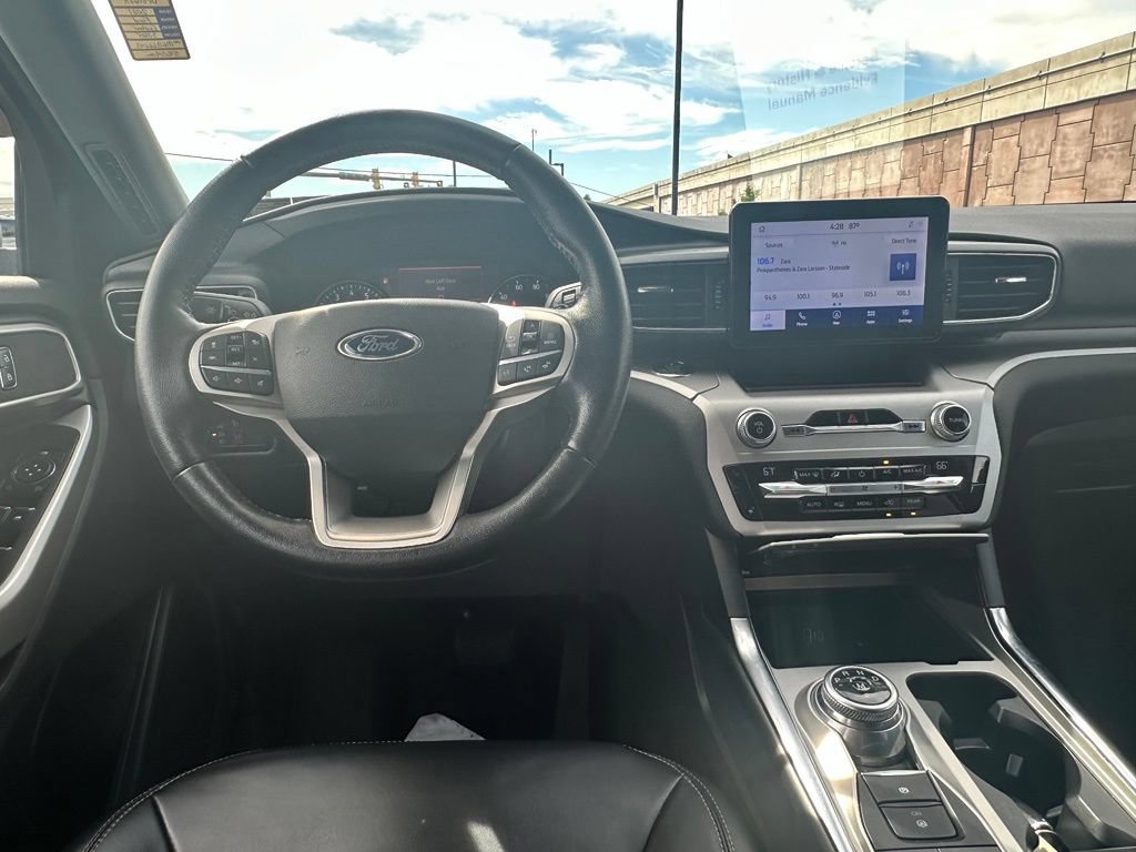 Certified 2021 Ford Explorer XLT w/ Equipment Group 202A AWD/4WD image 19
