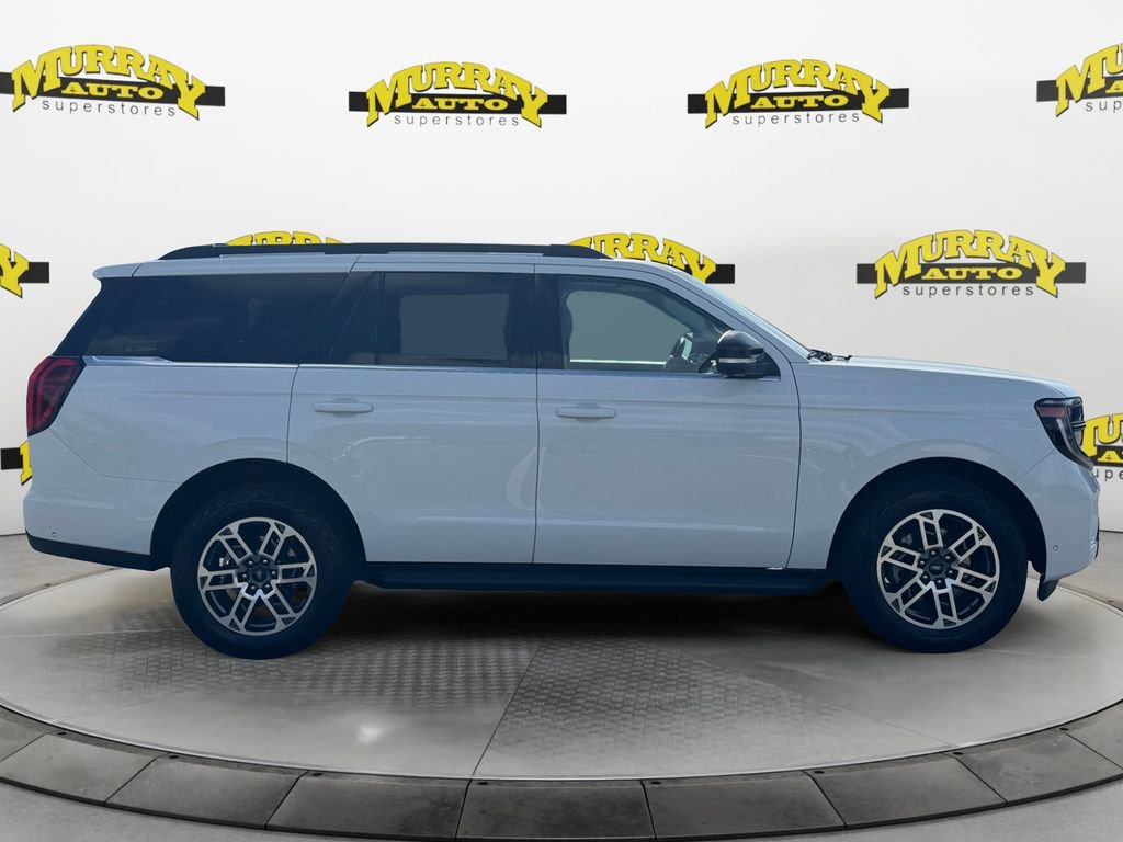 Certified 2025 Ford Expedition Active image 6