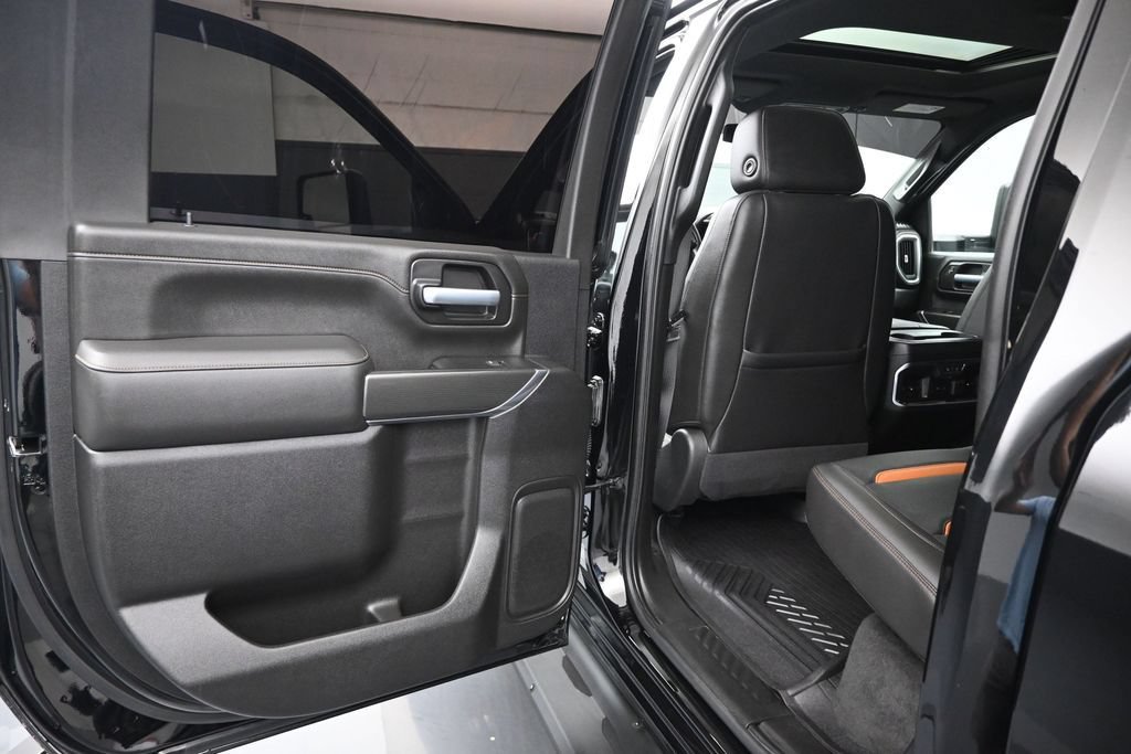 Used 2020 GMC Sierra 2500 AT4 w/ AT4 Preferred Package AWD/4WD image 11