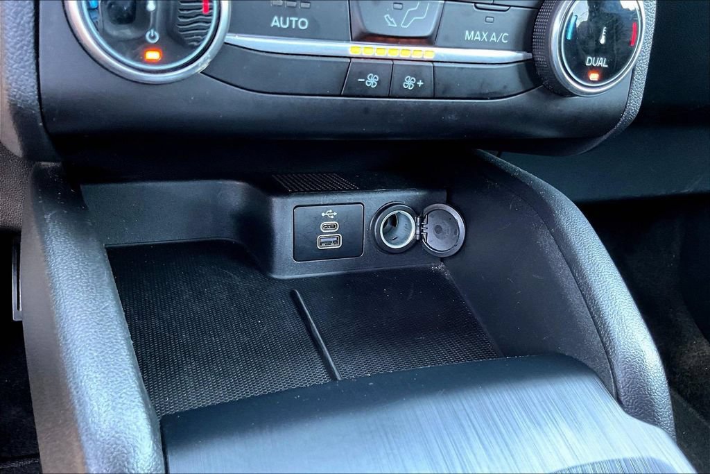 Certified 2025 Ford Escape ST-Line FWD image 18