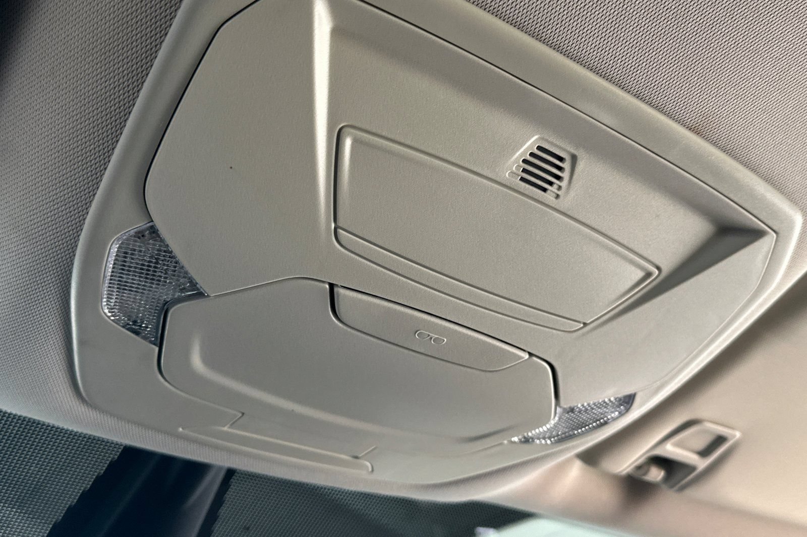 Certified 2018 Ford Escape Titanium FWD image 24