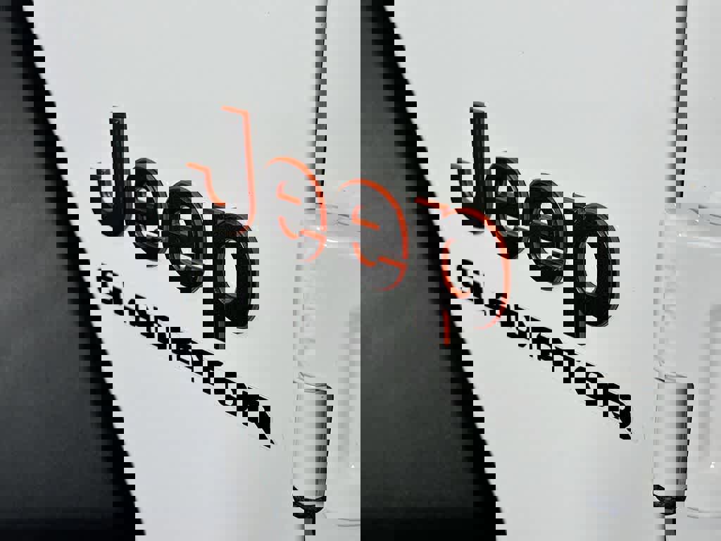 Used 2023 Jeep Gladiator Mojave w/ Dual Top Group image 10