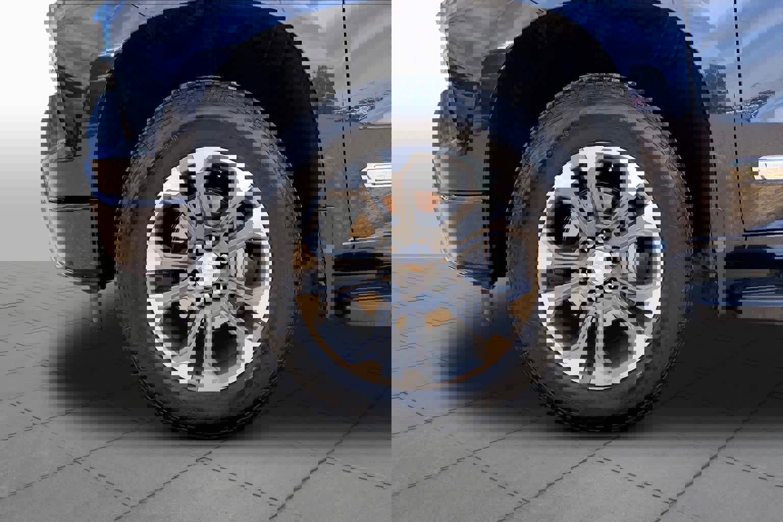 Used 2024 Chevrolet Silverado 1500 High Country w/ Technology Package AWD/4WD image 13