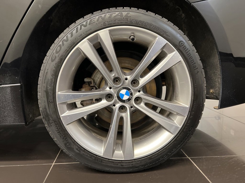 Used 2018 BMW 330i xDrive Sedan w/ Convenience Package image 7