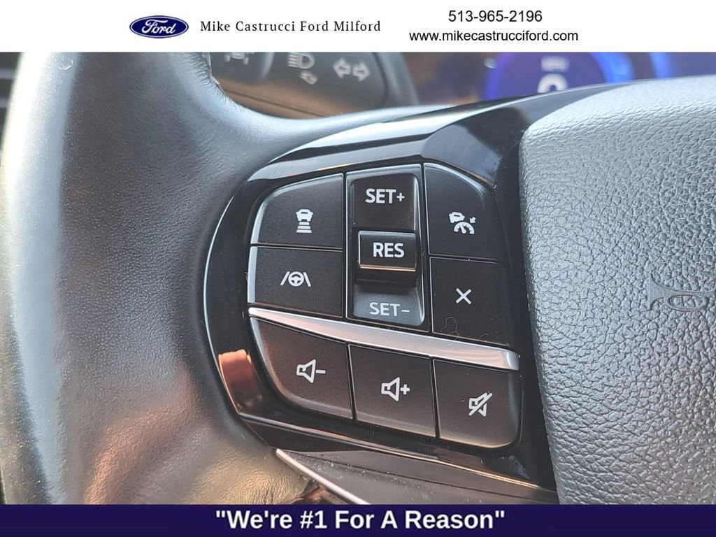 Certified 2022 Ford Explorer Platinum w/ Equipment Group 601A image 18