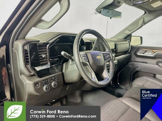 Used 2023 Chevrolet Silverado 1500 LT AWD/4WD image 12