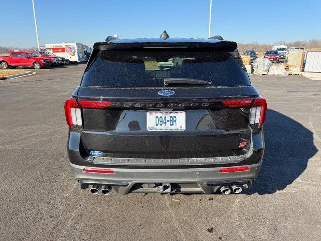 Certified 2025 Ford Explorer ST image 4