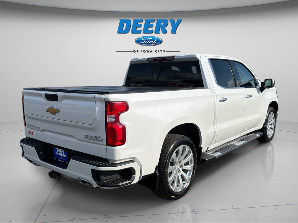 Used 2022 Chevrolet Silverado 1500 High Country w/ Technology Package AWD/4WD image 14