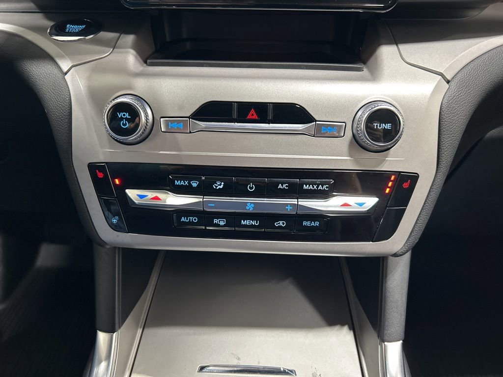 Certified 2023 Ford Explorer XLT w/ Equipment Group 202A image 22