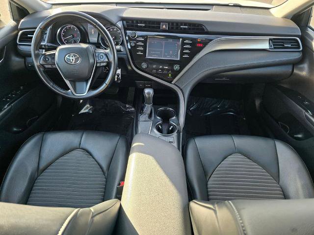 Used 2020 Toyota Camry SE image 10