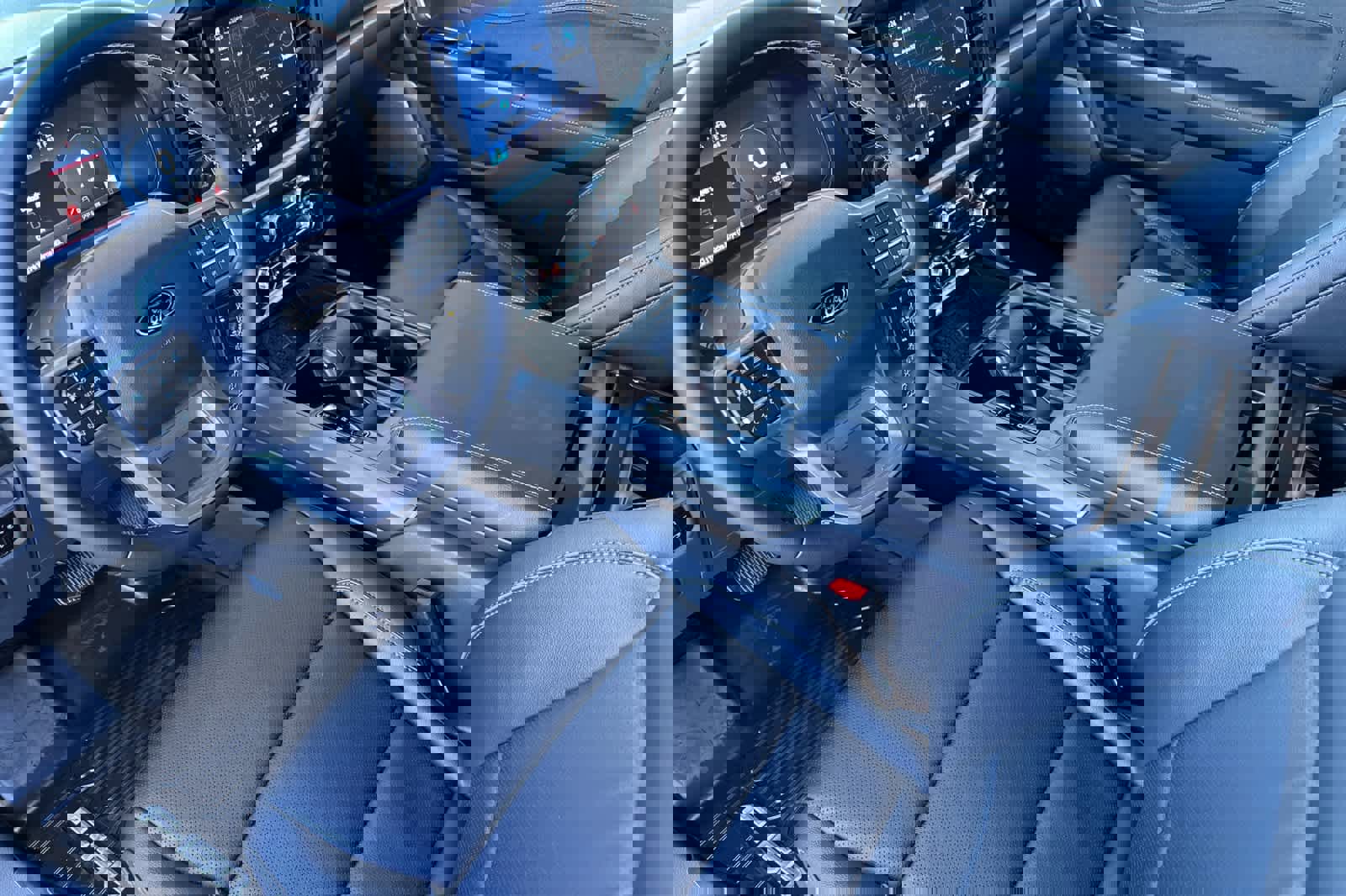 Certified 2025 Ford F150 Lariat w/ Equipment Group 501A Mid image 11