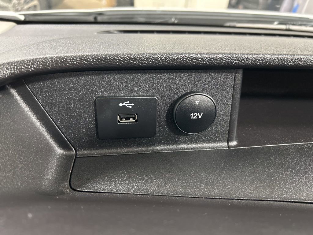 Certified 2024 Ford Transit 250 Low Roof AWD w/ Exterior Upgrade Package image 18