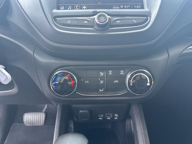 Used 2023 Chevrolet TrailBlazer LS FWD image 19